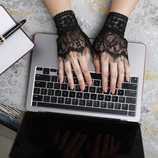 Lacy Detachable Cuffs - Black