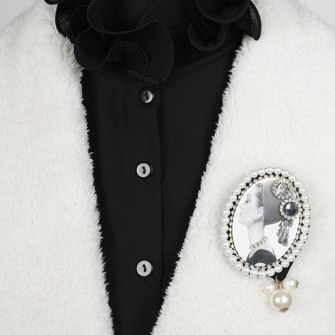 Docile Beauty Brooch