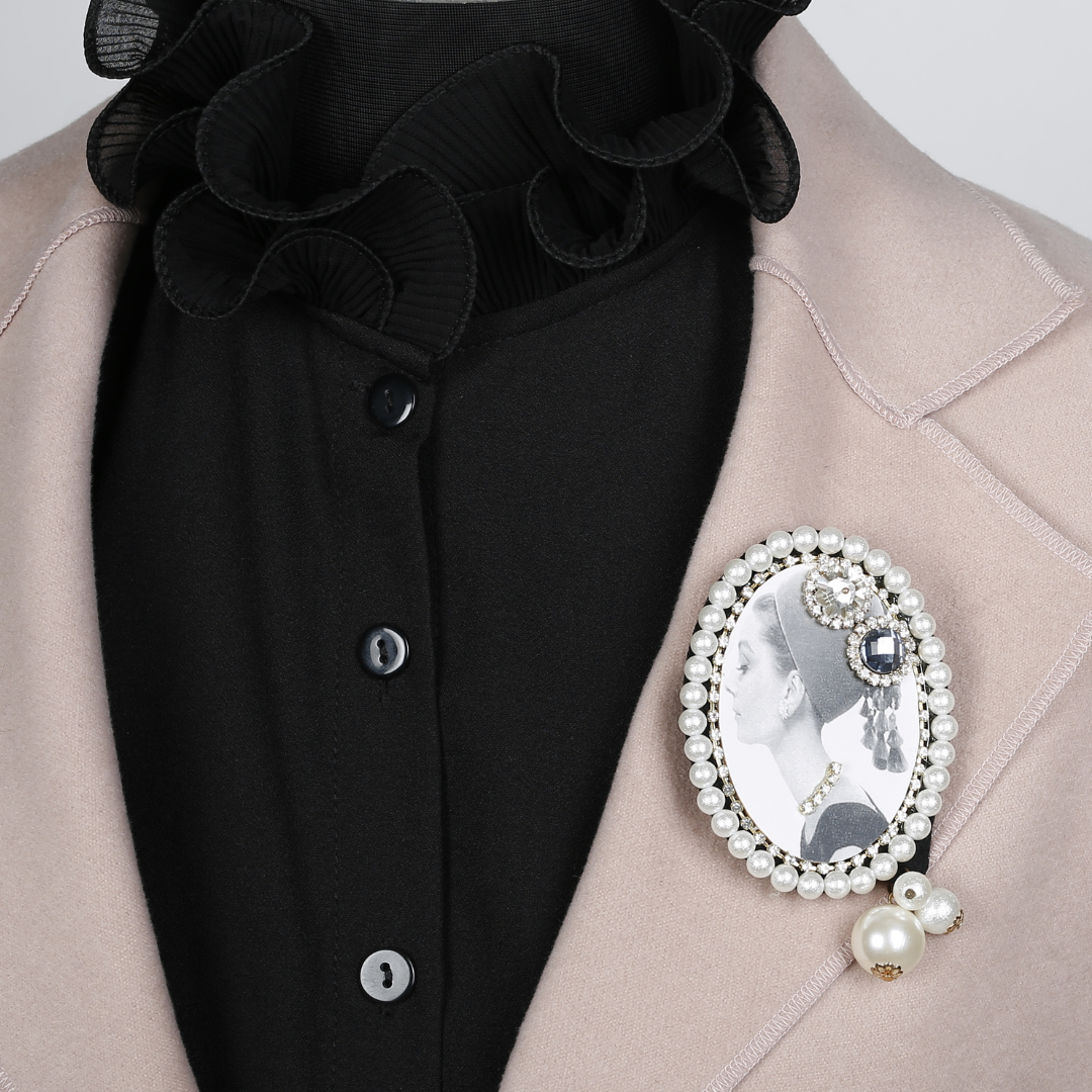 Docile Beauty Brooch