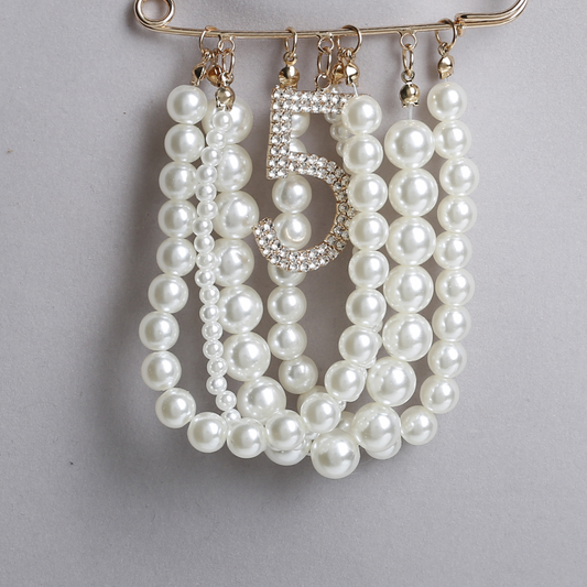 Pearl Dangling Brooch