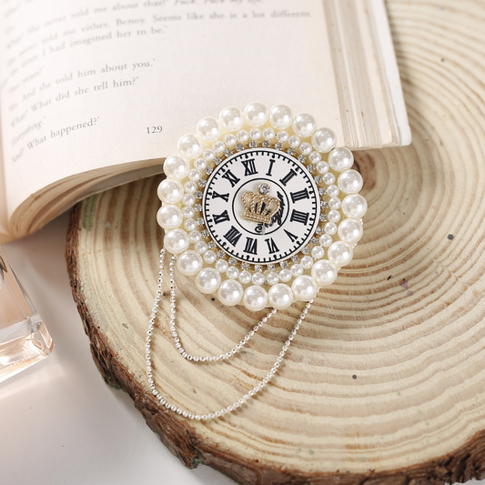 Gleaming Pearls Brooch